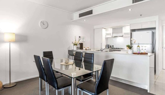 Spacious High Floor Family Apartment|Great Views