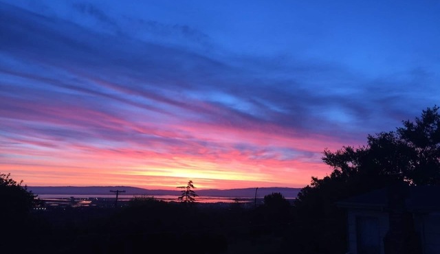 Spectacular Bay View Silicon Valley Retreat