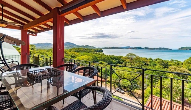 Stunning Hillside Villa with Panoramic Ocean Views & Infinity Pool