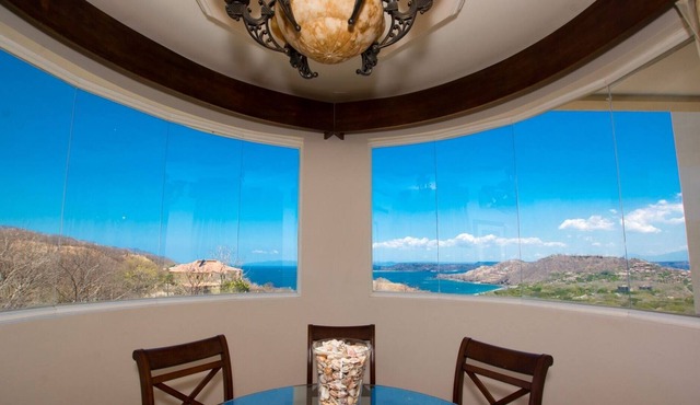 Stunning Ocean views and cool breezes - 2 bed / 3 bath in Playa Hermosa