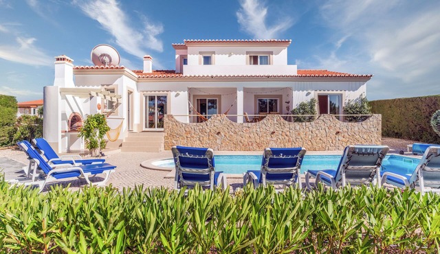 Stunning Seaside Family Villa With Swiming Pool