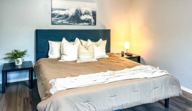 Stylish and comfortable near the Kern River and lake Isabella: Group Retreat in Bodfish