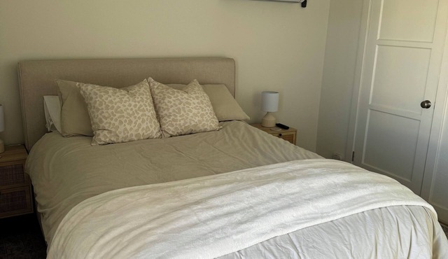 STYLISH studio with WiFi and AC in peaceful San Diego