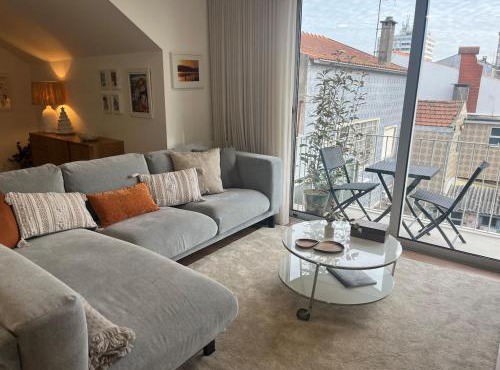 Sunny Center Apartment
