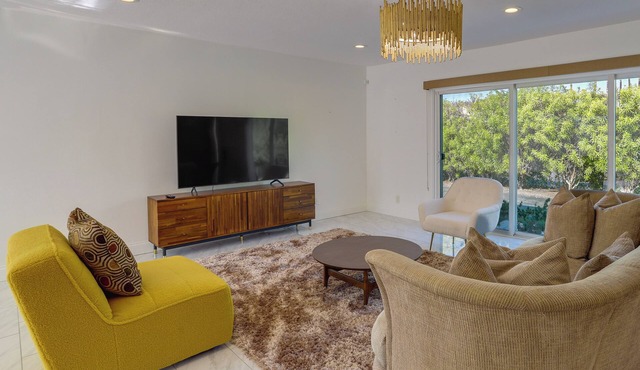 Sunny Palm Springs Townhome w/Pool Access!