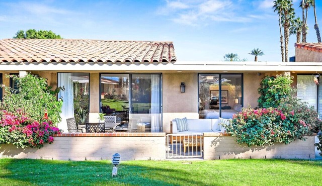 Sunrise Sanctuary: Monthly Retreat with Pool