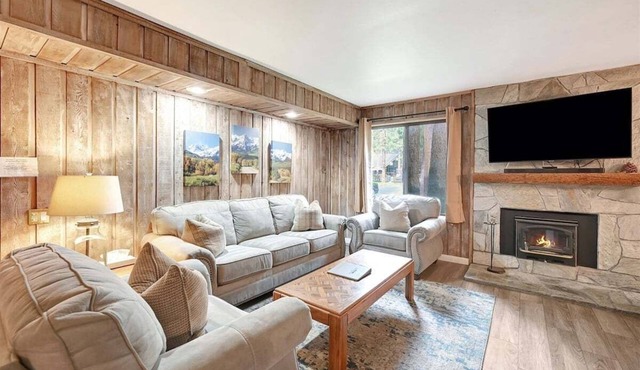 Sunshine Village 157: Pet Friendly, Centrally Loca