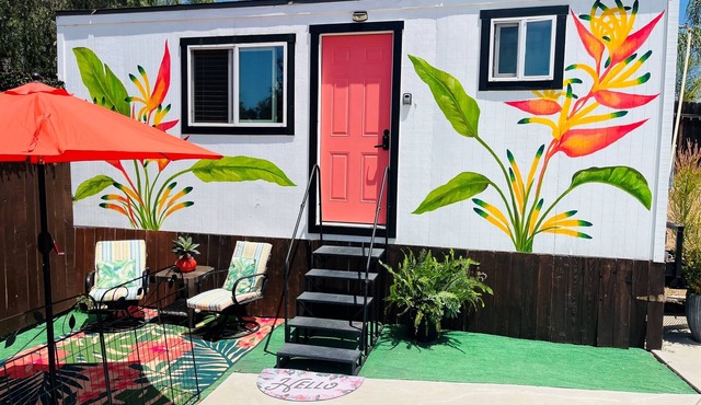 Super Summer Savings at Birdie's Bungalow