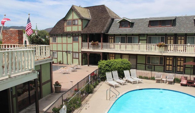 Svendsgaard's Lodge- Americas Best Value Inn & Suites