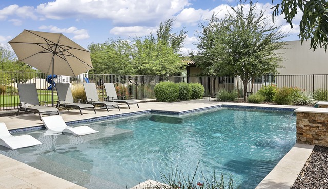 SWSS Dos Casas: Large 2‑Home Estate | Pool | Splash Pad | Putting Green | Jungle Gym