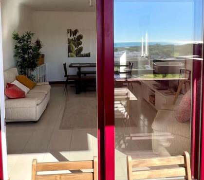 T3 beach front in São João da Caparica