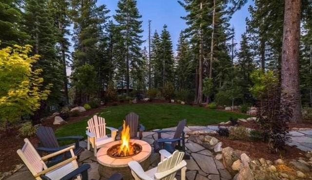Tahoe Group Oasis | 5BR, EV Charger & Fast Wifi
