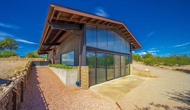 TEAM ROPERS GUEST HOUSE