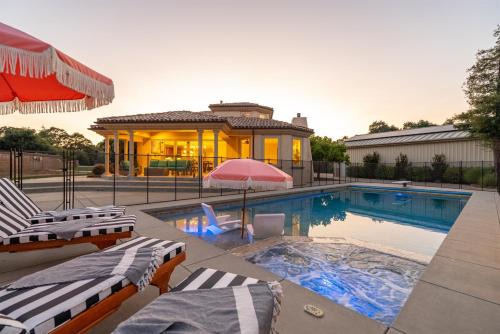 Templeton Retreat Pool, Spa Near Wineries