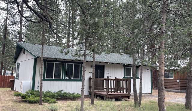 Terrific 2/1 House Next to the Bike Trail, Mini Golf, and The Hanger Beer Garden