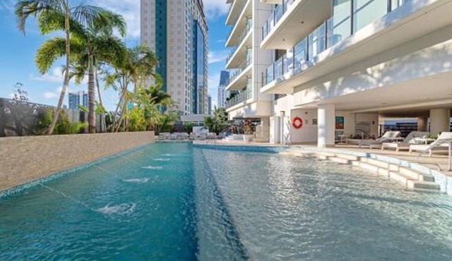 The Brass Room Pineapple Wyndham Surfers Paradise