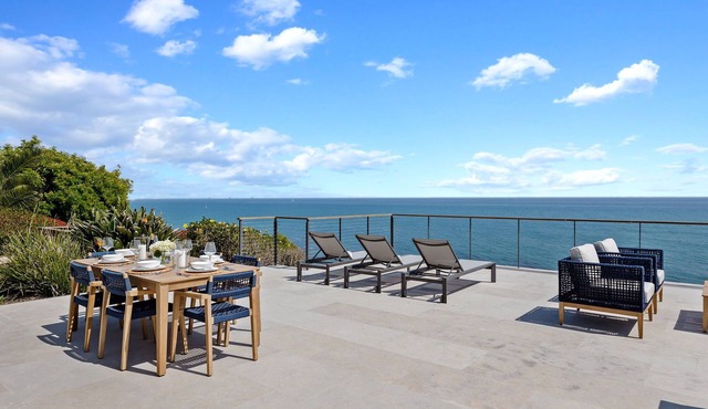The Cliff - 80' of Prime Bluff Oceanfront