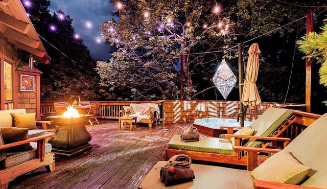 The Faerie House Idyllwild, Enchanted Luxury Cabin Hot Tub Sauna Fire Pits