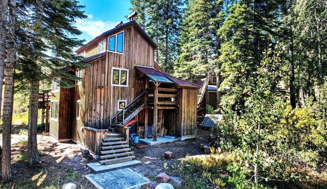The Glass House | Panoramic Mountain Views & Sauna