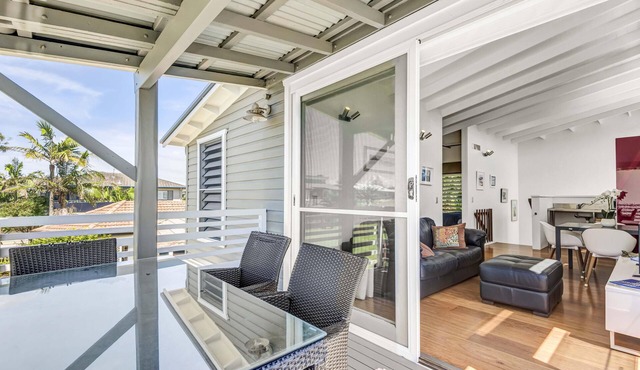 The Laneway Loft - Centrally located in the golden grid in Lennox Head