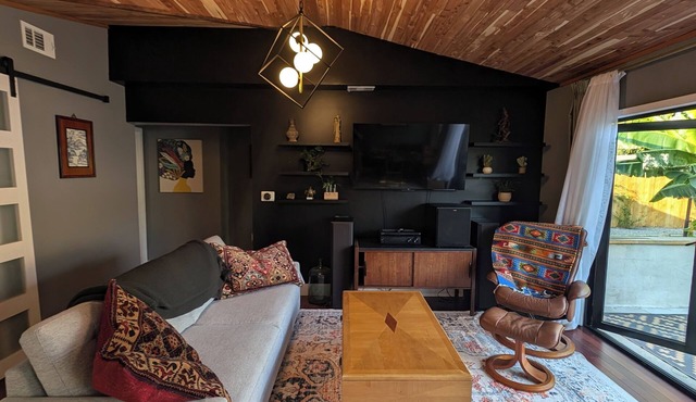 The Menagerie - Privacy Close to the Beach