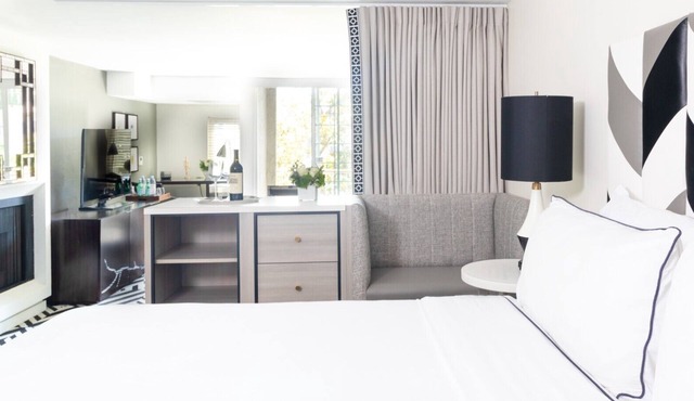 Top Floor King Suite Balcony near Sunset Strip with Rooftop Pool & City Views