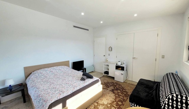 Tranquil Studio Flat Bella Vista