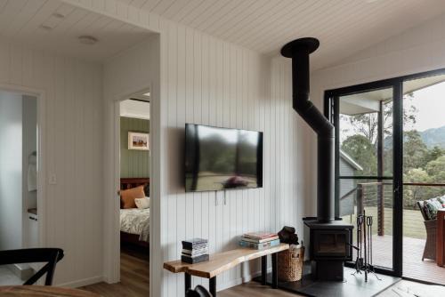 Tuckeroo Cottages - Cockatoo Cottage