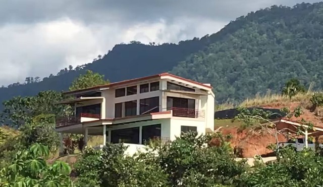 Unique Housing in Splendid area Around Big Wonders