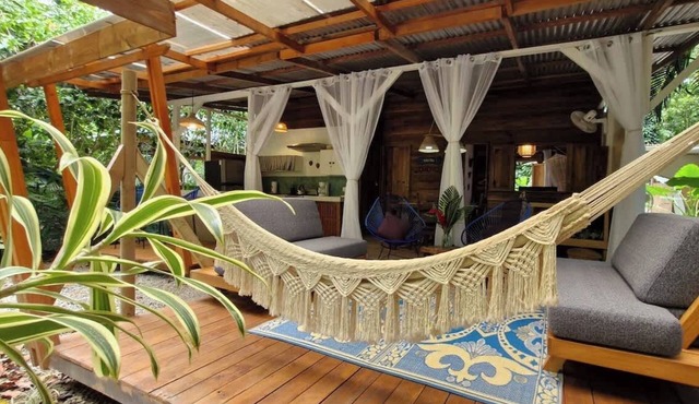 Up Houses | Tropical Retreat w/Pool · 6 Guests