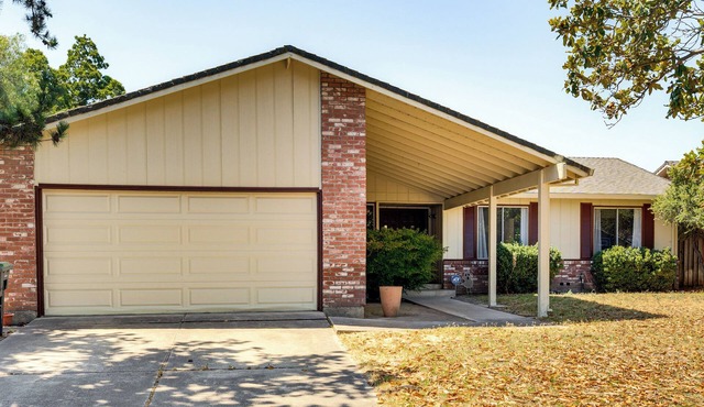 Updated Home in Suburbs - 10 Mi to Dtwn Stockton!