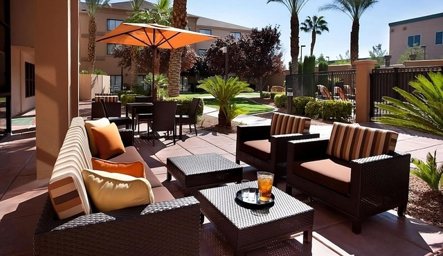 Urban Comfort Meets Vegas Excitement in Summerlin! 3 Relaxing Rooms! Pool!