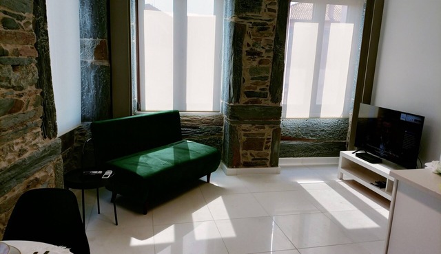 Valley Apartamentos T1 with Mountain View, Wi-Fi and Air Conditioning