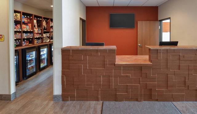Vegas Stay with Kitchen & Top-Notch Amenities
