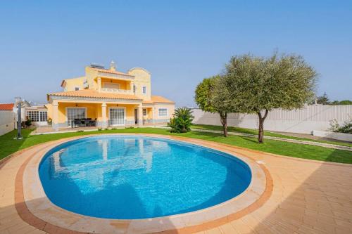 Villa Coelha - Table tennis and Pool Table