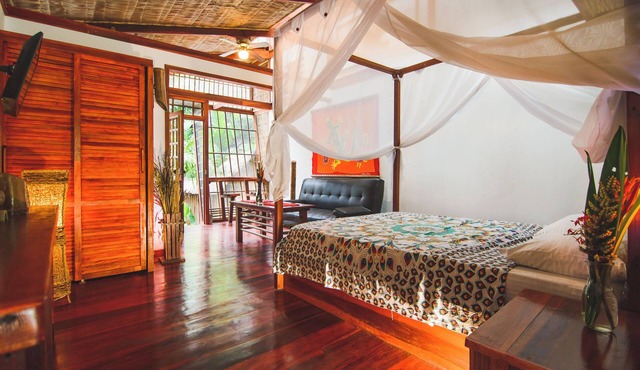 Villa #2 - 1 Bedroom with private Garden