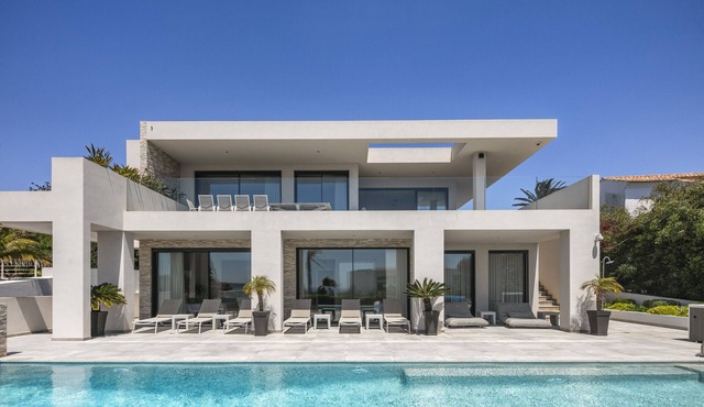 Villa da Raposa - Stunning ocean view villa!