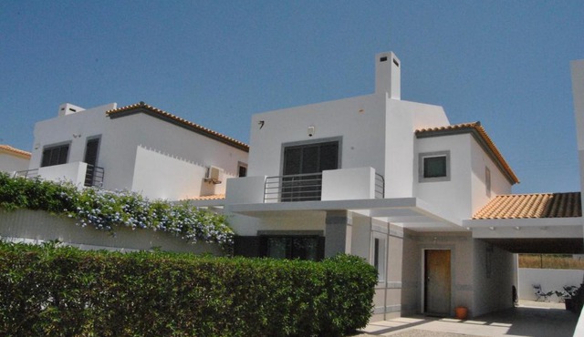 Villa Lagoas