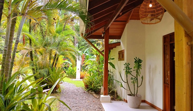 Villa Paraíso 3 bed, 2 bath w/pool and AC-15 min from Punta Uva