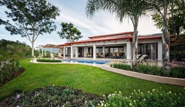 Villa Paraiso -Luxury Ocean View Retreat