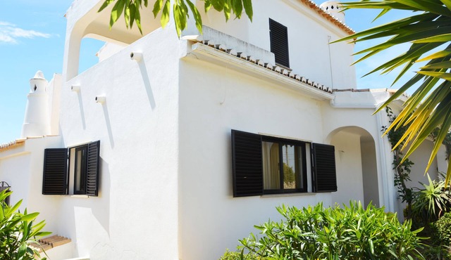 Villa with 3 bedrooms and private pool on Praia de Carvoeiro
