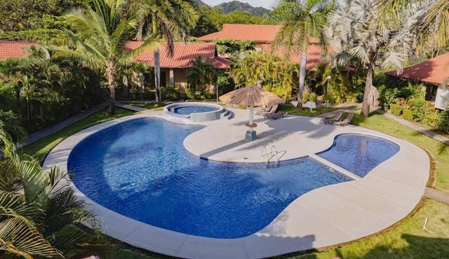 Villaggio 30B - Condo near Playa Potrero