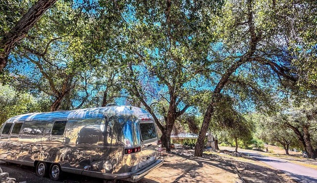 Vintage Airstream Stay Beneath Oaks & Starry Skies in Pauma Valley, California