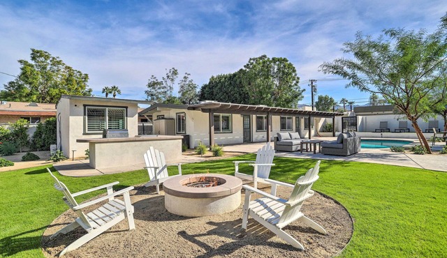Walk to Downtown Palm Desert: Home w/Pool Access