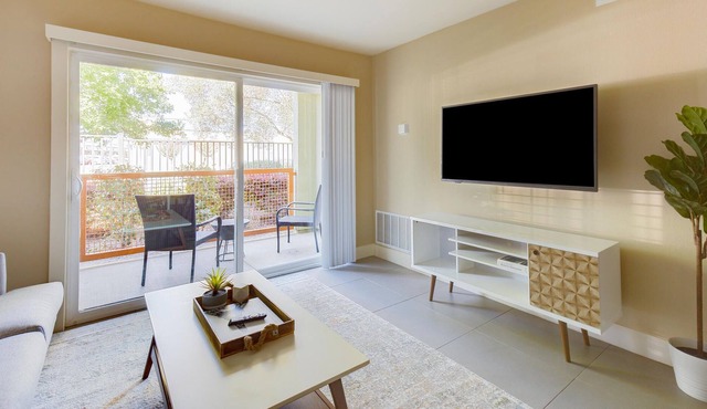 Wonderful 1BR in San Mateo, Pool + Parking