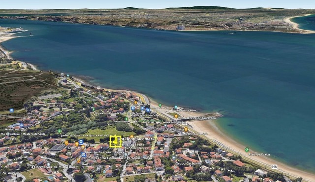 Wonderful home 3 mins from beach; 15 mins from Lisboa by train!