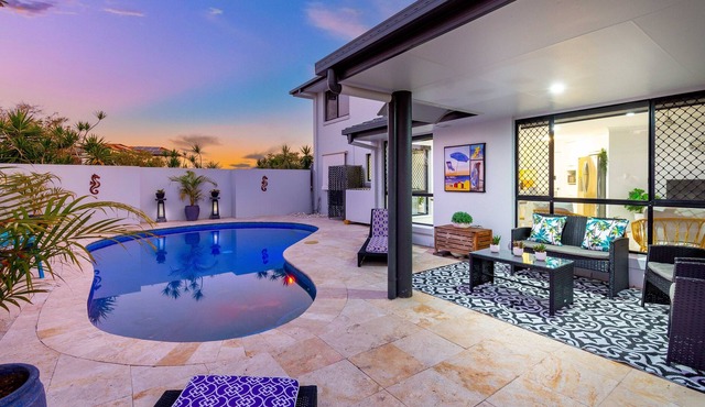 Yardarm - Luxurious Holiday Home