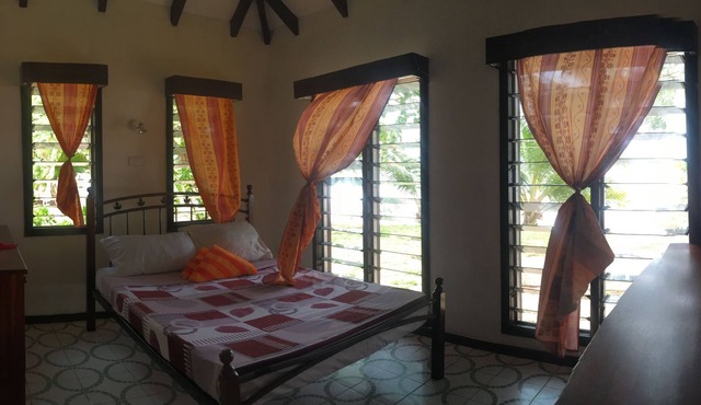 Yasawa Long Beach Hideout Resort
