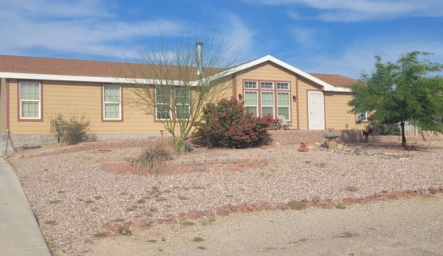 Your Desert Retreat.pets welcomed. Long-term renter discounts available.