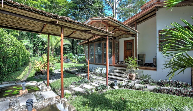 Zen Villa #1 - 3 Bed with Jungle Garden, large private gard